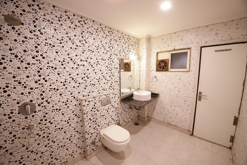 Hotel Golden Wings - 5