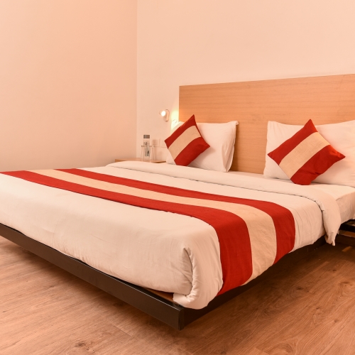 Hotel White Saffron - 1