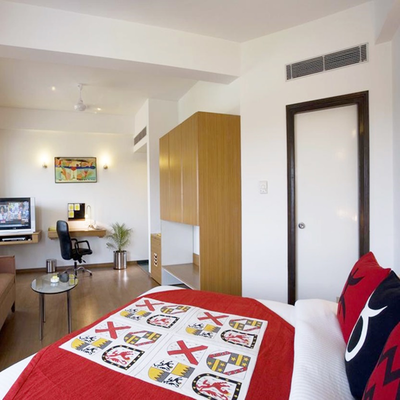 Lemon Tree Hotel Pune - 1