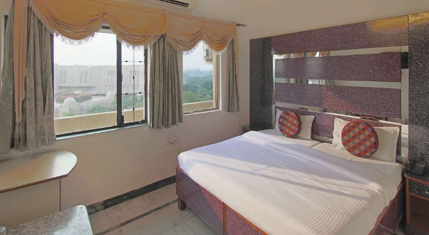 Hotel Aaradhya Residency - 4