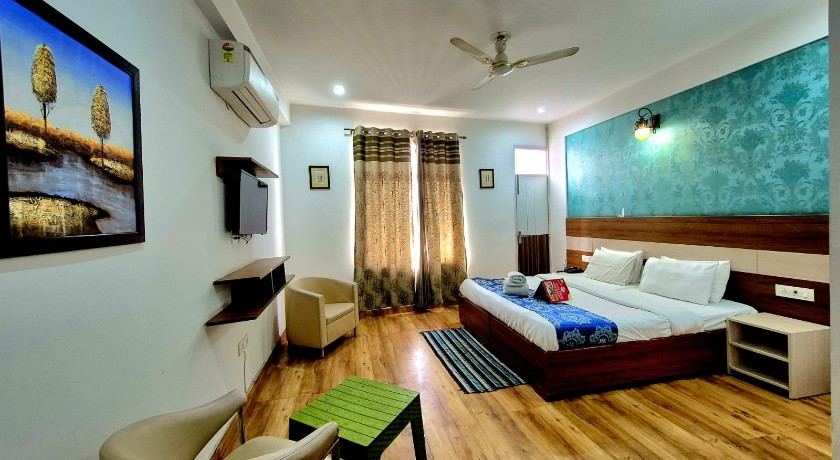 Opo Hotels Iffco Chowk - 2