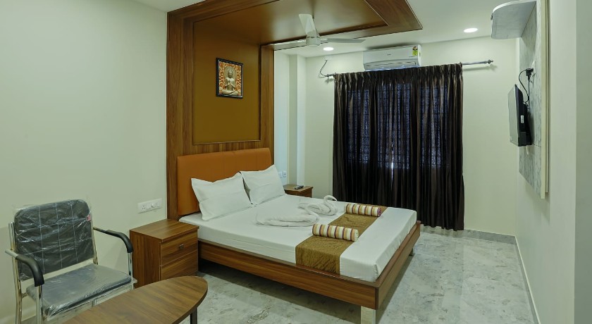 Skyry Hotels Gandhipuram - 3