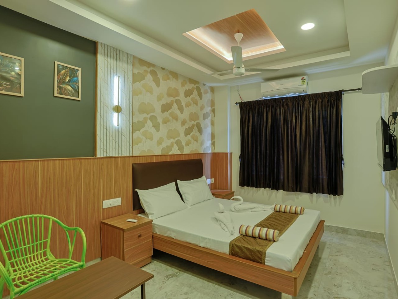 Skyry Hotels Gandhipuram - 1
