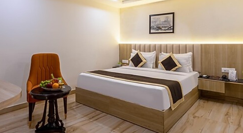 Venizia Sarovar Portico - 3