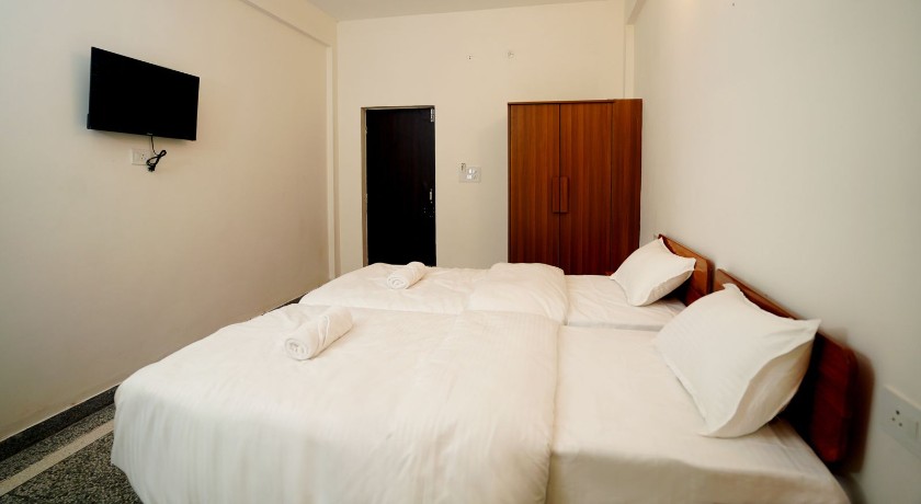 Hotel Green Leaf by T And M - 3