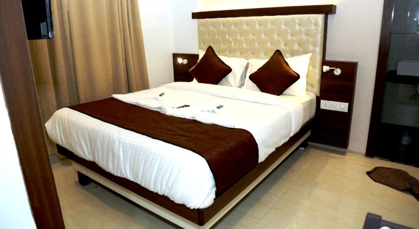 Gold Crest Suites - 4