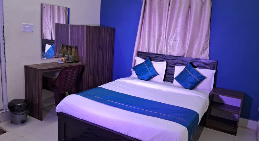 Hotel Dee Dash Inn - 4