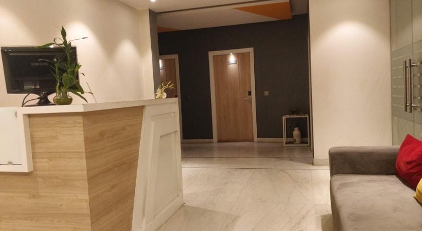 Qotel Signature - Golf Course Road - 3