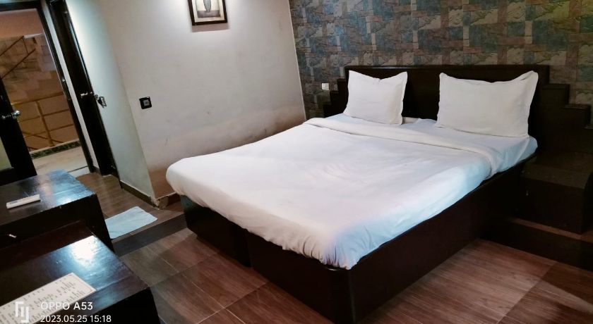 Hotel Sapphire World - 4