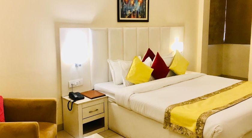 Hotel Golden Oak - 4