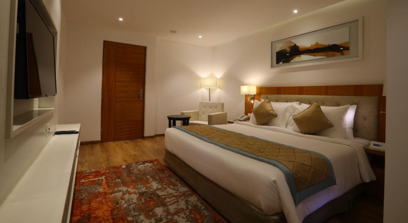 The Regal Park Hotel - 2