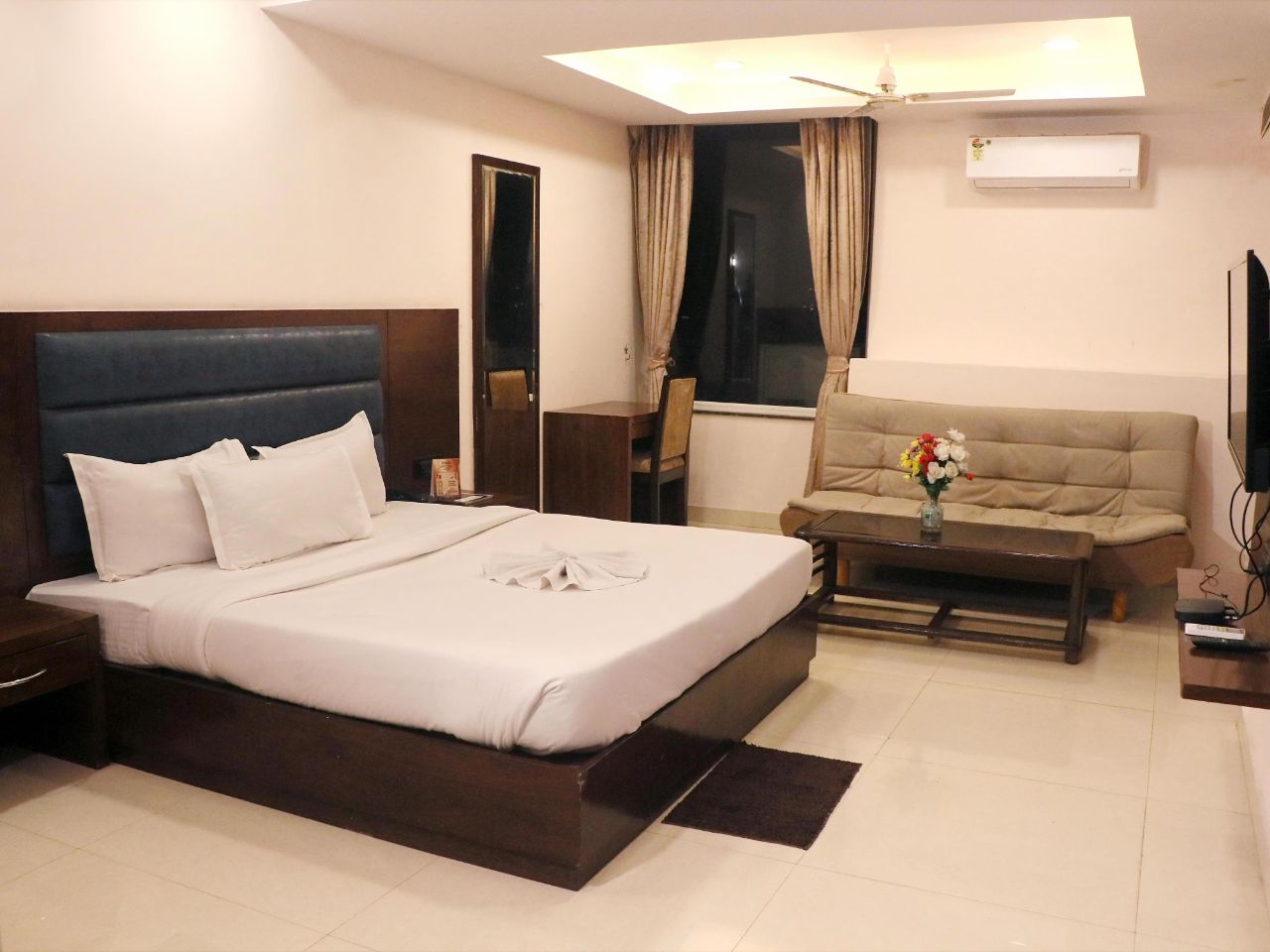 List of hourly Hotels in chandigarh - 1