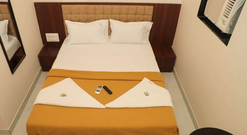 Hotel Sunday Residency - 4