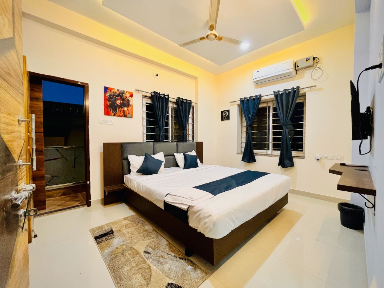Hotel Space Setter , KIIT SQUARE - 1