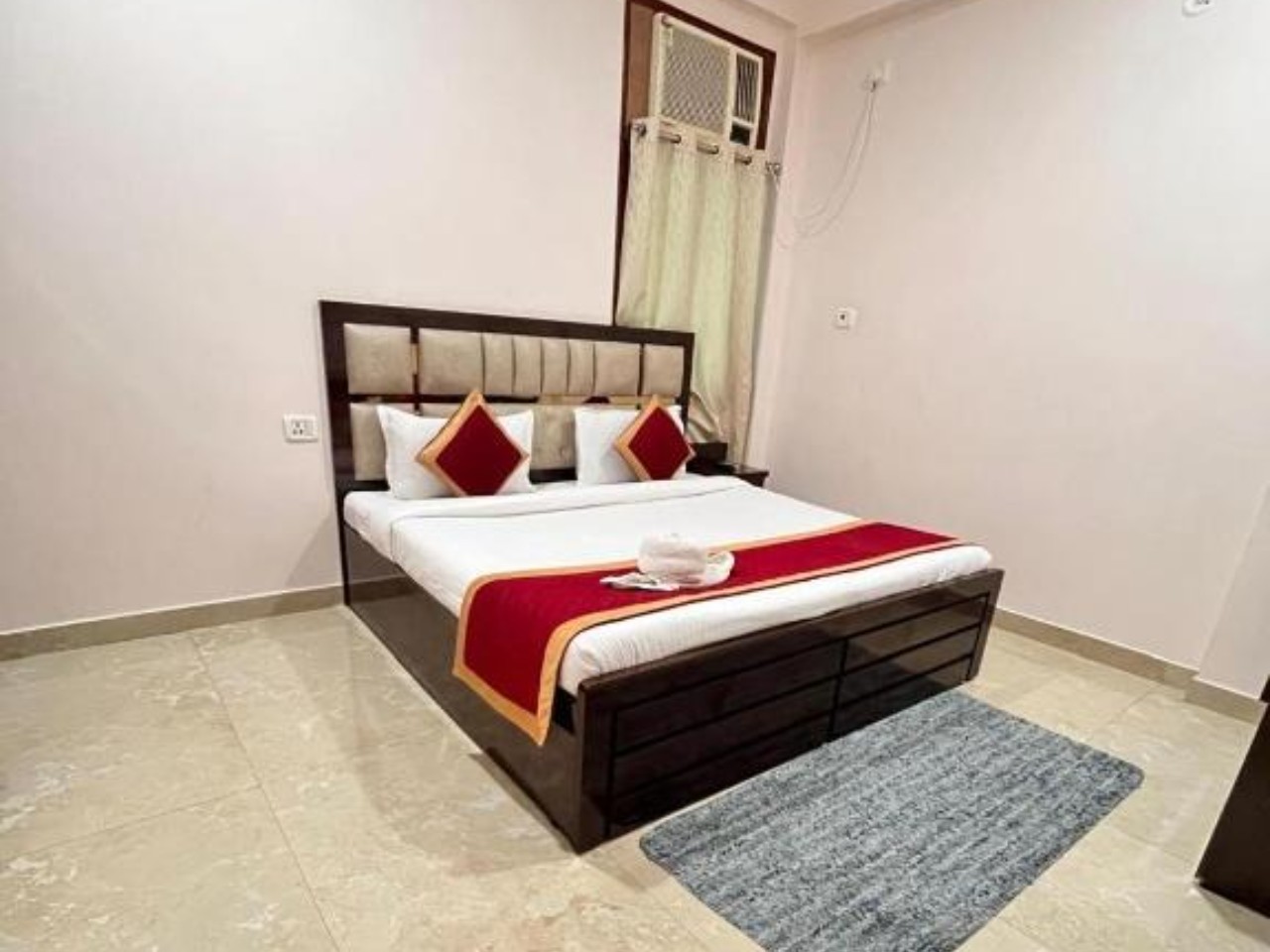 Sri Viswanath Retreat - 1