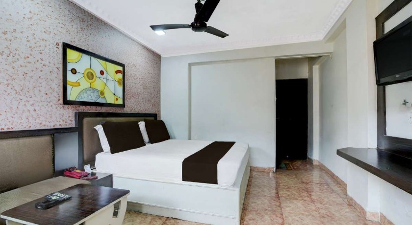 Hotel Fortune Inn - 3