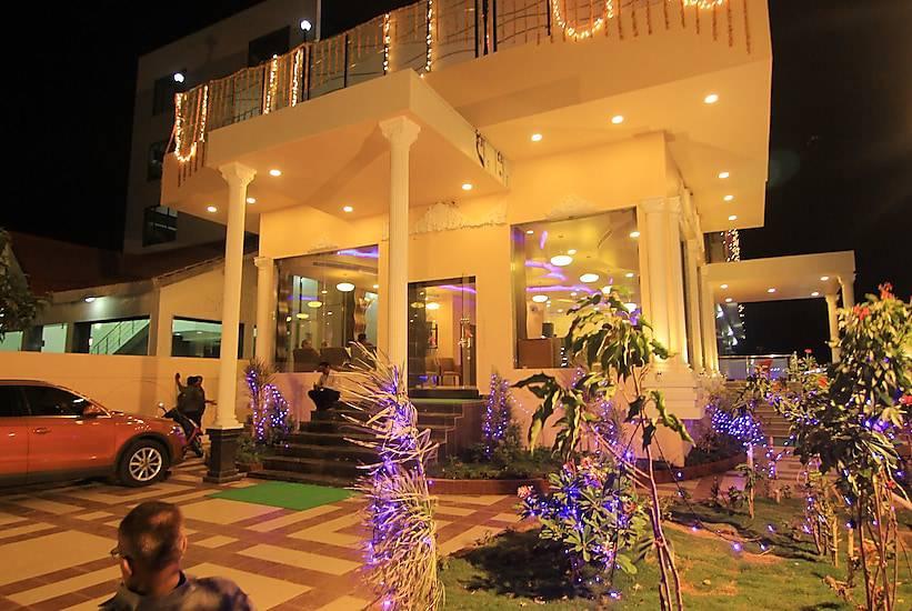 SAIBABA INTERNATIONAL SUPREME HOTEL - 4